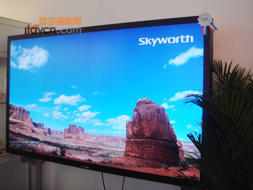 ��ߴ�Һ�����ö஋��ƴ�ӿ���ϵ�yM82LA(S-S)