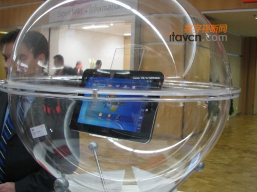 富士通10寸win7平板機亮相VISIT2010