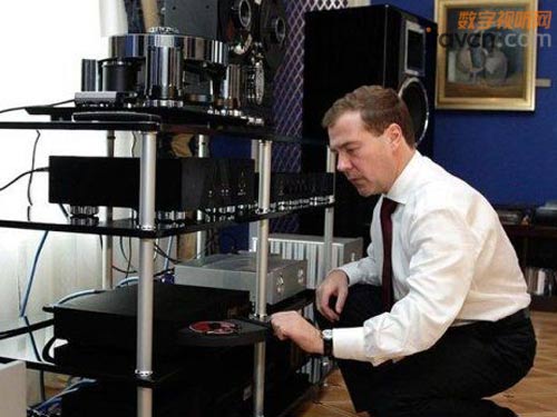 ���_˹���y(t��ng)÷���f�ܷ�İl(f��)�����