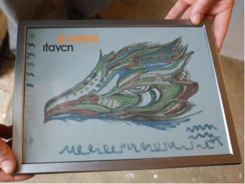 產(chǎn)品升級 德國展出彩色電子紙繪圖板