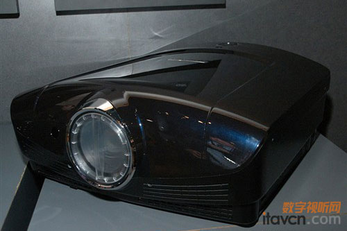 ����늙C�l������ȫ����3D����ͶӰ�CHC9000D