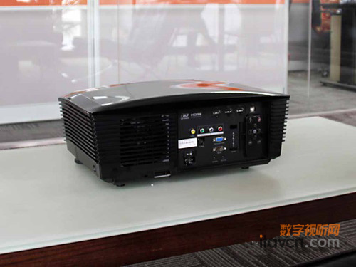 奧圖碼IS806投影機