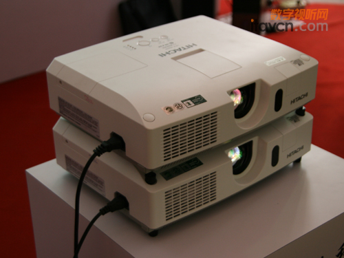 兩臺日立HCP-5000X疊加