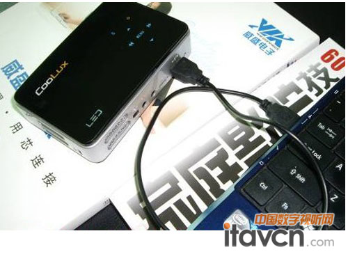 Q2�B����X��USB�˿�