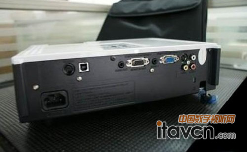 夏普XG-D3050XA 接口