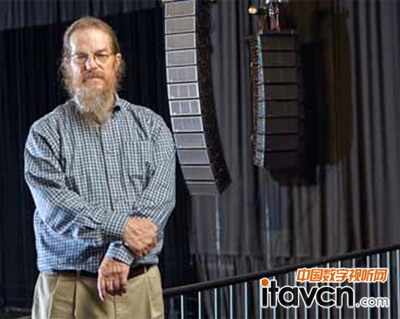 John Meyer 和新推出的Lyon 線陣列系統