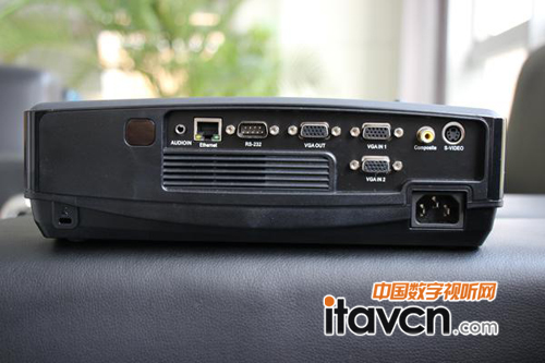 清投天系列投影機