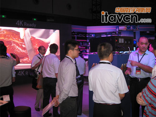 迪威視訊激光投影華麗亮相HCC盛會