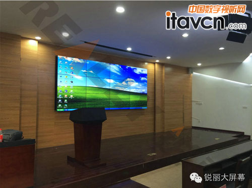 武漢八十一中學(xué) 銳麗47寸液晶拼接