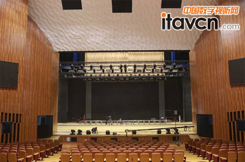 新疆庫爾勒華山中學音樂廳