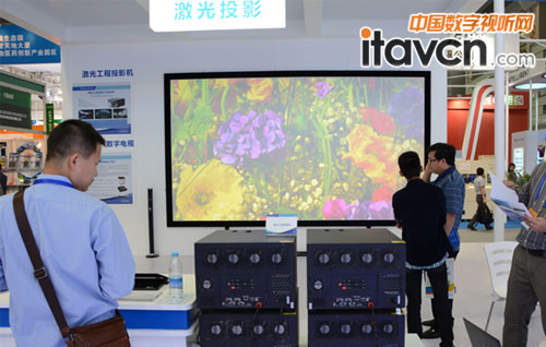 AVANZA首創激光3D巨幕方案綻放高交會