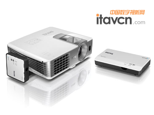 明基推出新一代無(wú)線家用投影W1075