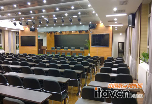 清投3*5液晶建設(shè)最具人氣中學(xué)禮堂