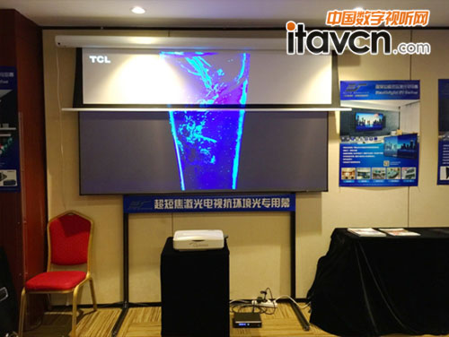 億立屏幕&抗環境光幕新品引爆CIT展會首秀