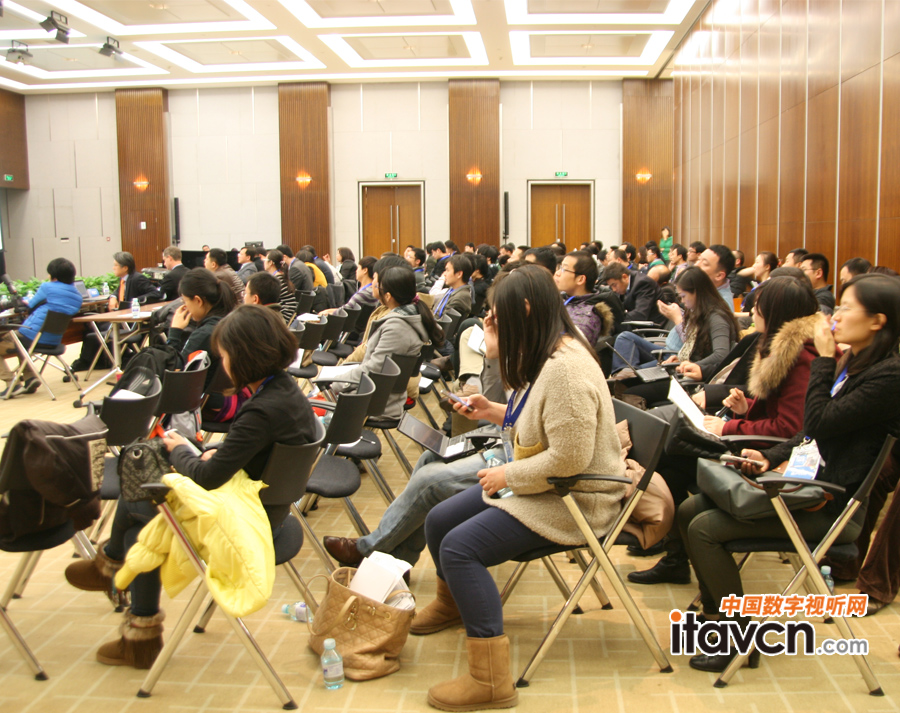 2013��Ӣ�ؠ����֘��ƺ����۷���F��