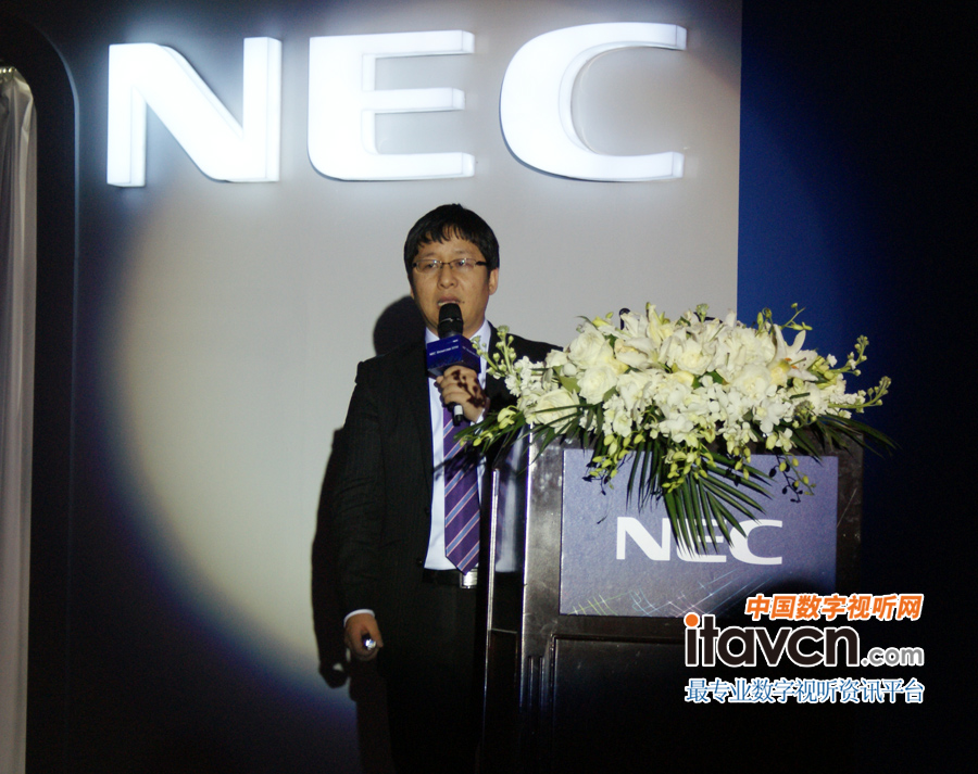 示產(chǎn)品解決方案事業(yè)部產(chǎn)品總監(jiān)崔永新先生