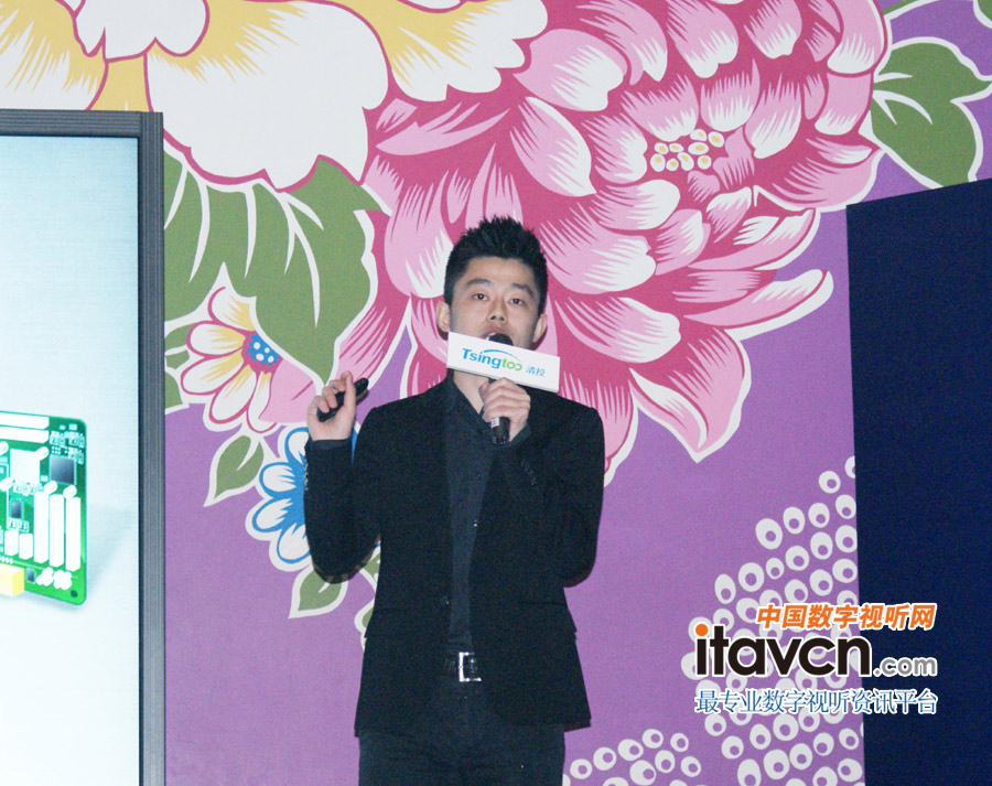 ��Ͷ110��һ�w��VMAX���ܾ�Ļ�sҫ����