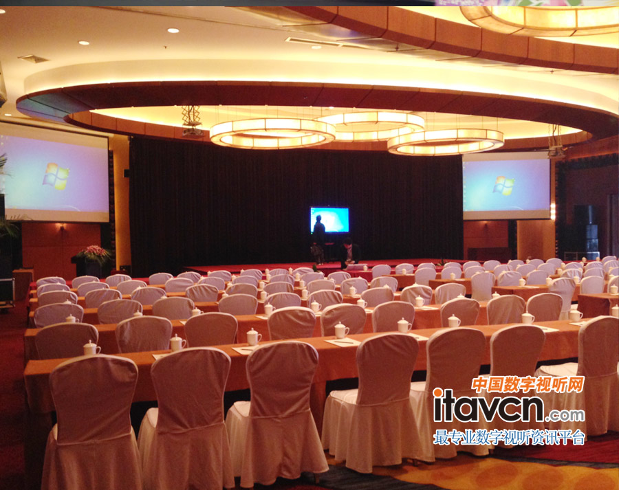 2014�����U��Ʒ�l(f��)�������Ϻ�¡���e��