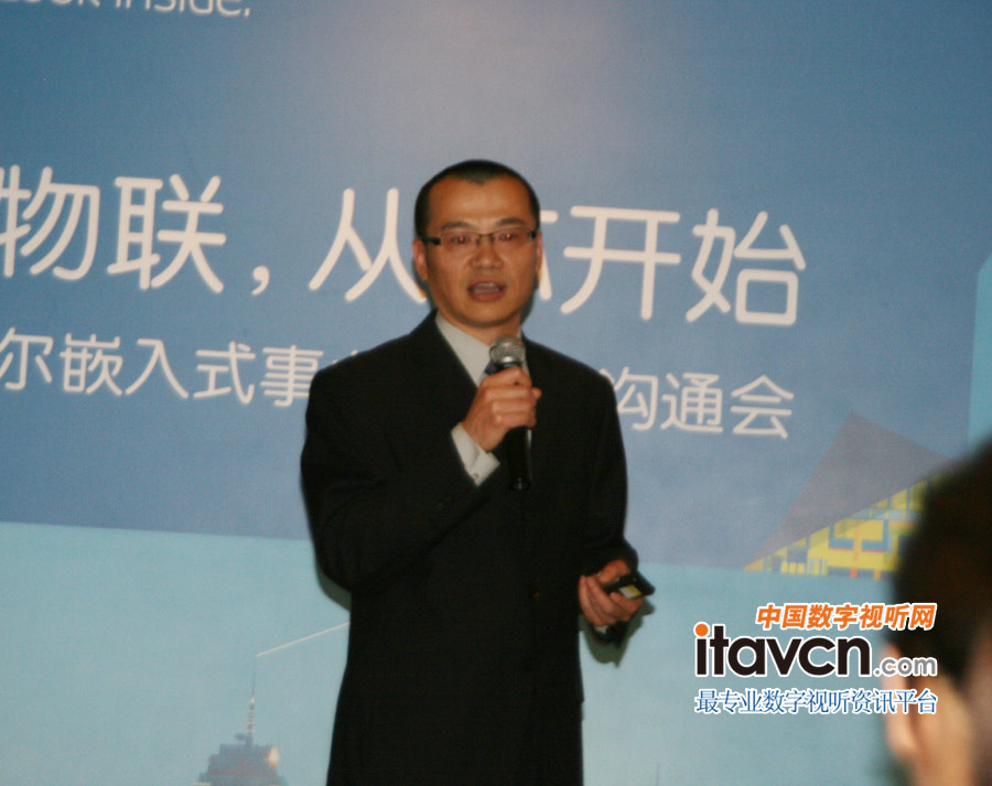 Ӣ�ؠ�Ƕ��ʽ�I���ھ��e�ký�w��ͨ��