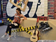 չ���ϵ���Ů