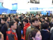 �A����չλ