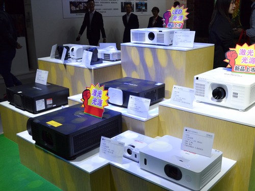 ����չλ���壩